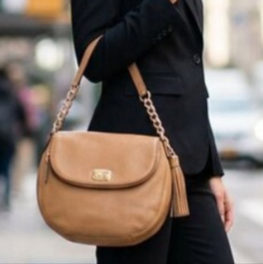 Michael Kors Bedford Cream Beige Pebbled Leather Crossbody Bag